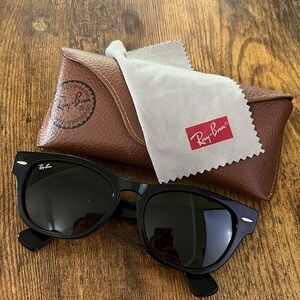 Ray Ban Wayfarer Sunglasses, Polished Black